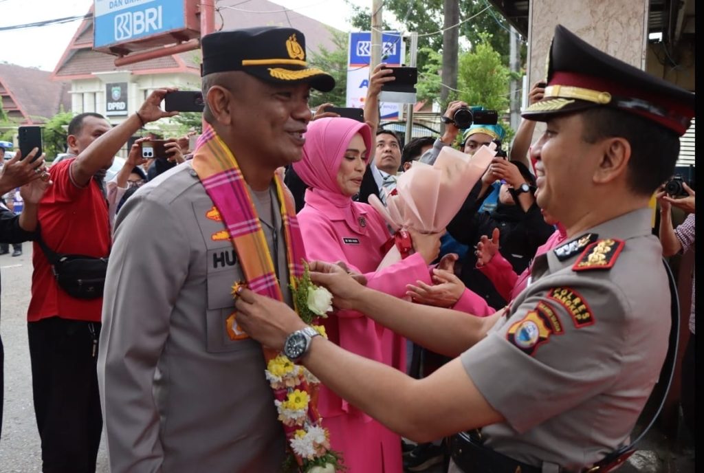 AKBP Muhammad Husni Ramli Resmi Menginjakkan Kaki di Polres Pangkep