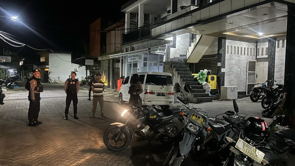 Cegah Pencurian di Rumah Kosong yang Ditinggal Mudik, Polres Maros Gelar Patroli 