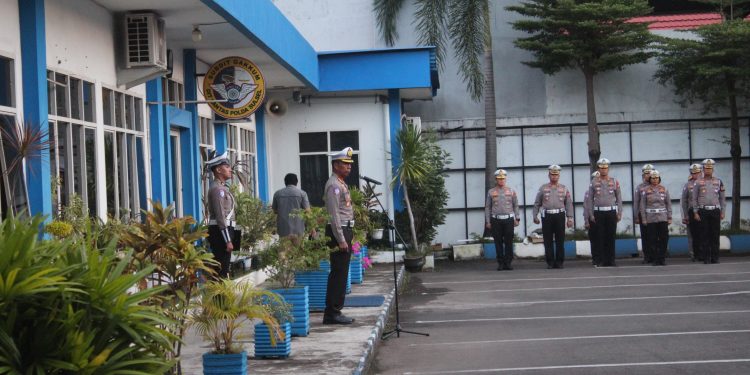 Dirlantas Polda Sulsel Pimpin Apel Pagi Jam Pimpinan, Ini Pesannya ke Personel