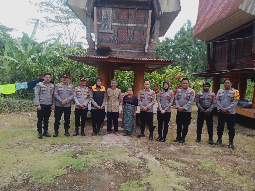 Bag SDM Polres Toraja Utara dan Polda Sulsel Beri Dukungan Psikologis ke Purnawirawan Polri