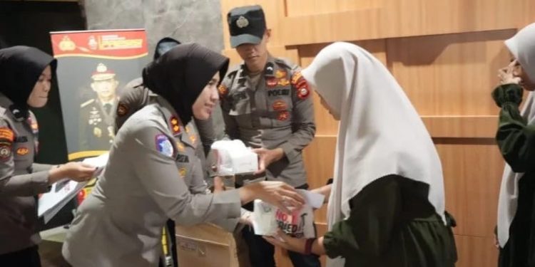 Kapolres Pelabuhan Makassar Gelar Syukuran bersama Anak Panti Asuhan Sejati Muhammadiyah