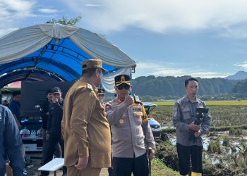 Kapolres Maros Bersama Forkopimda Hadiri Panen Raya Padi Serentak