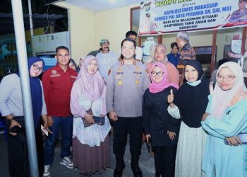 Kapolrestabes Makassar Ngopi Kamtibmas Dengan Masyarakat di Posko Passana Turukang
