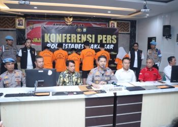Kapolrestabes Makassar Rilis Kasus Praktik Kecurangan Dalam Pelaksanaan UTBK Masuk Unhas