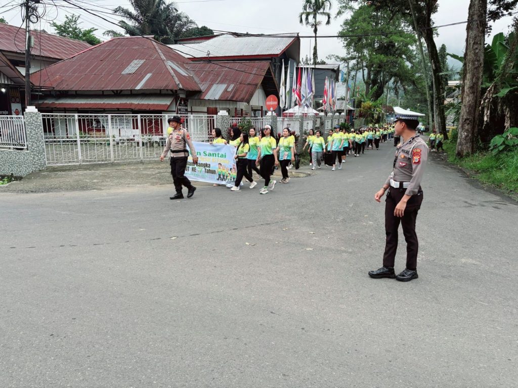 Kapolres Tana Toraja Turunkan Ratusan Personel Amankan Jalan Santai 