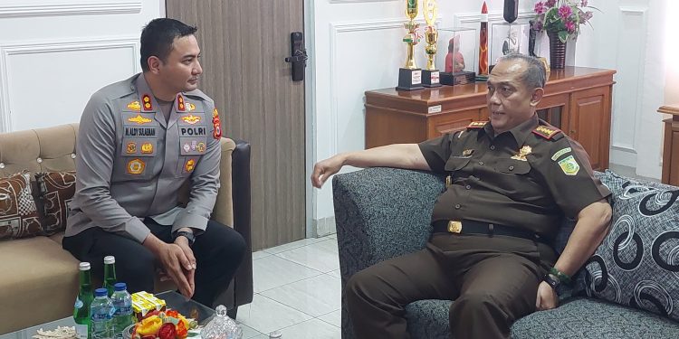 Pererat Sinergitas, Kapolres Gowa Silaturahmi dengan Kajari