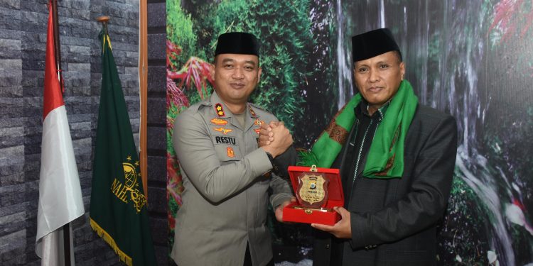 Kapolres Bulukumba Melakukan Silaturahmi Dengan Ketua Nahdlatul Ulama