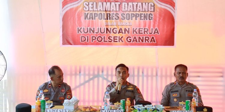 Kapolres Soppeng Lakukan Kunjungan Kerja ke Polsek Ganra