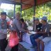 Personel Satbinmas Polres Takalar Melaksanakan Jumat Berbagi ke Masyarakat