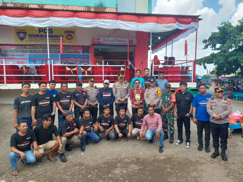 Kapolres Gowa Resmikan Pos Sat Kamling Komunitas 001 Pasar Induk Minasa Maupa