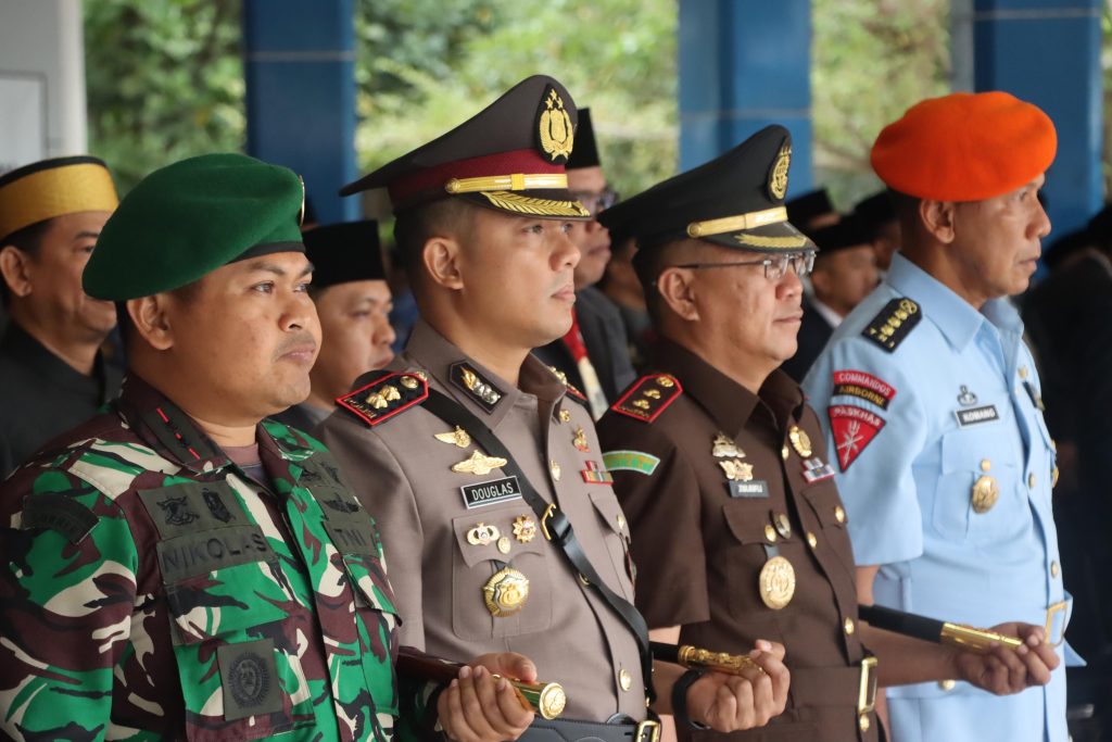 Kapolres Maros Hadiri Upacara Hari Pendidikan Nasional