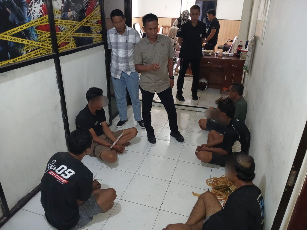 Kurang Dari 24 Jam, Kasat Reskrim Polres Bulukumba Tangkap 5 Pelaku Curnak