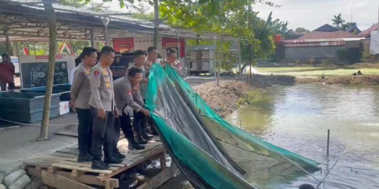 Dukung Program Ketahanan Pangan, Kapolda Sulsel Lepas 20 Ribu Bibit Ikan Nila