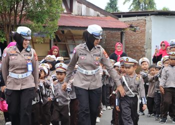 TK Pertiwi Kota Belopa Melakukan Kunjungan Edukatif ke Satlantas Polres Luwu