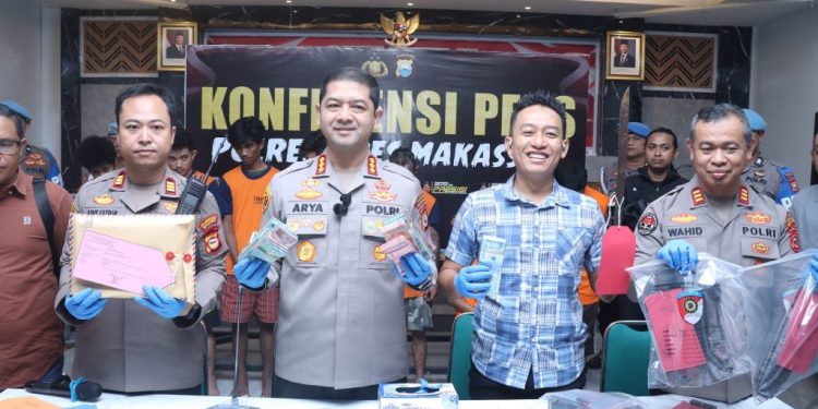 Kapolrestabes Makassar Rilis Kasus Pembakaran, Perampokan dan Pencabulan Yang Dilakukan Guru Ngaji