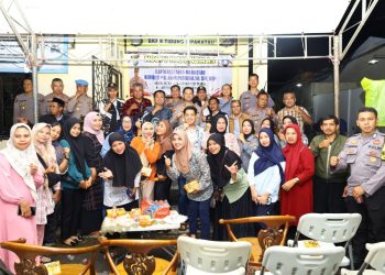 Kapolrestabes Makassar Ngopi Kamtibmas Dengan Masyarakat di Balai FKPM Sipakatau