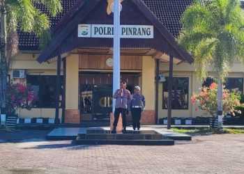 Pimpin Apel Pagi, Waka Polres Pinrang Tekankan Kesehatan dan Disiplin 