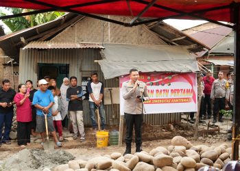 Kapolres Gowa Pimpin Peletakan Batu Pertama Program Bedah Rumah Sinergitas Kamtibmas 