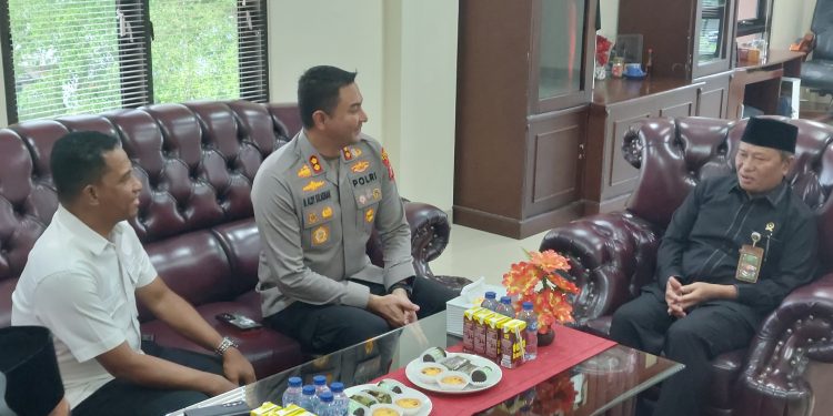 Kapolres Gowa Melakukan Silaturahmi Dengan Ketua Pengadilan Negeri