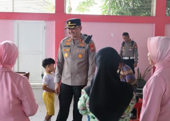 Kapolres Gowa Cek Pemeriksaan Kesehatan Gigi dan Pemberian Makanan Tambahan ke Anak TK