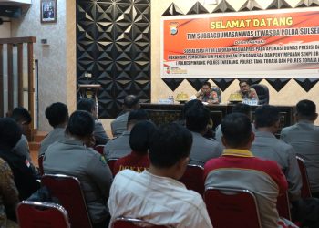 Tim Itwasda Polda Sulsel Gelar Sosialisasi Aplikasi Dumas Presisi dan Mekanisme Pengawasan Senpi di Polres Pinrang