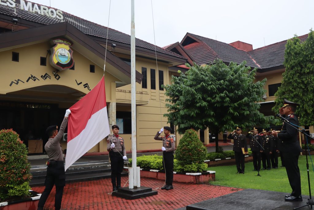 Tumbuhkan Jiwa Patriotisme dan Nasionalisme, Kapolres Maros Pimpin Upacara Peringatan Harlah Pancasila
