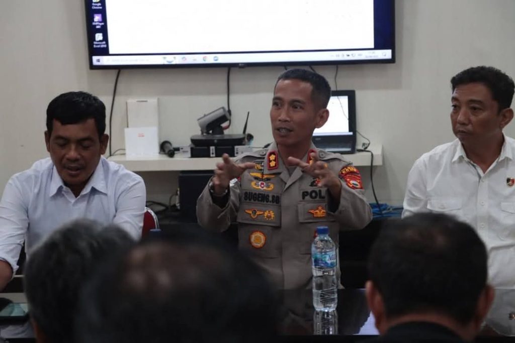 Kapolres Bone Terima Kunjungan Silaturahmi Pengurus Forbes Anti Narkoba