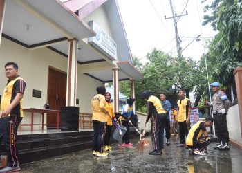 Dalam Rangka HUT Bhayangkara ke-79, Polres Bulukumba Gelar Bakti Religi di Masjid dan Gereja