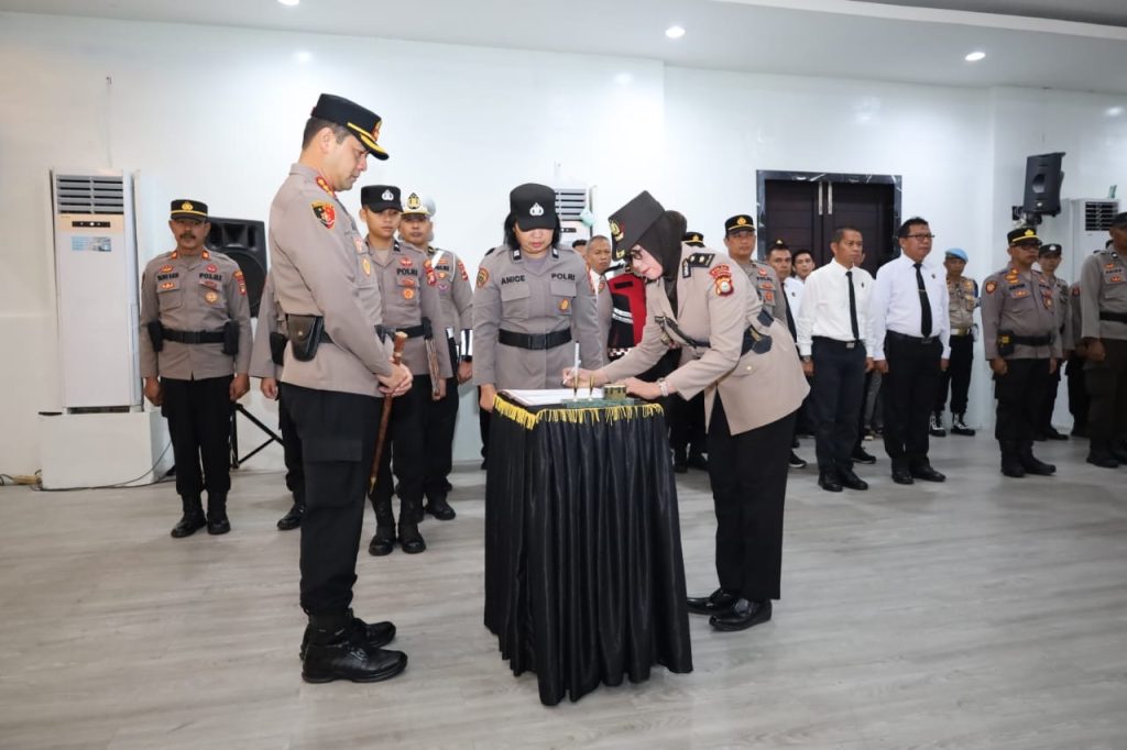 Kapolrestabes Makassar Pimpin Sertijab, Kompol Andi Husnaeni Resmi Jabat Kasat Lantas