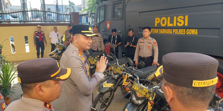 Pastikan Kesiapan Kendaraan Operasional Personel, Kapolres Gowa Sidak Kendaraan Dinas