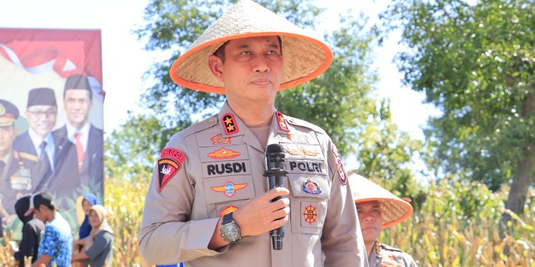Kapolda Sulsel Berdialog Langsung Dengan Presiden Melalui Daring