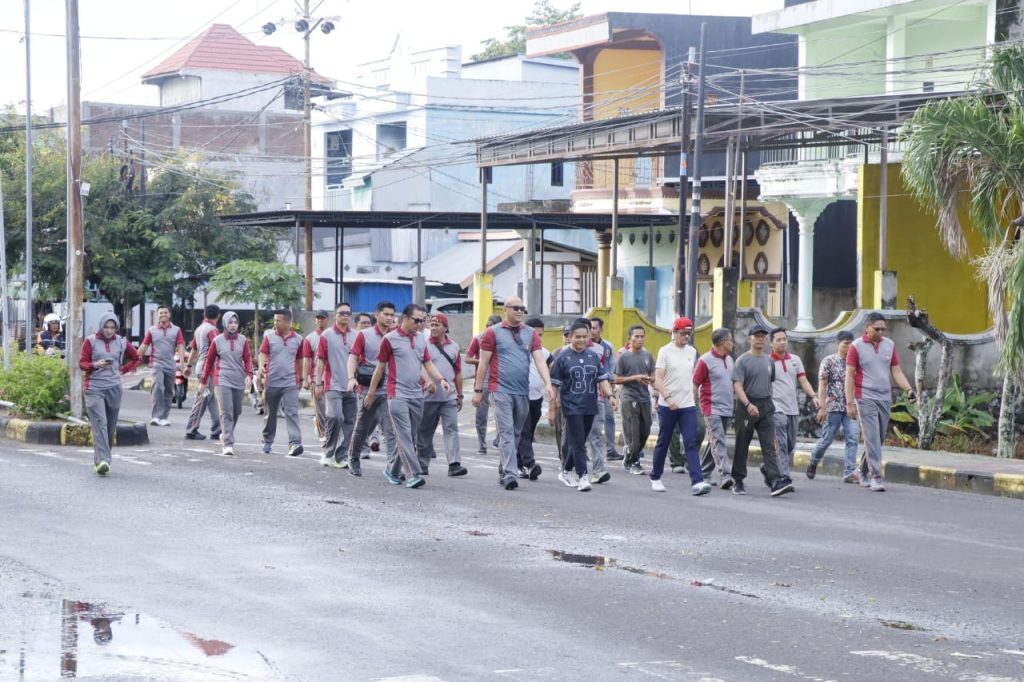 Peringati Hari Bhayangkara ke-79, Polres Pinrang Gelar Olahraga Bersama Dengan Forkopimda