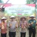 Kapolres Wajo Bersama Masyarakat Panen Raya Jagung Serentak Kuartal II
