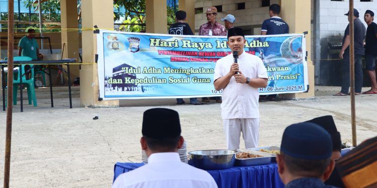 Kapolres Maros Bagikan Hasil Kurban 9 Ekor Sapi ke Panti Asuhan dan Masyarakat