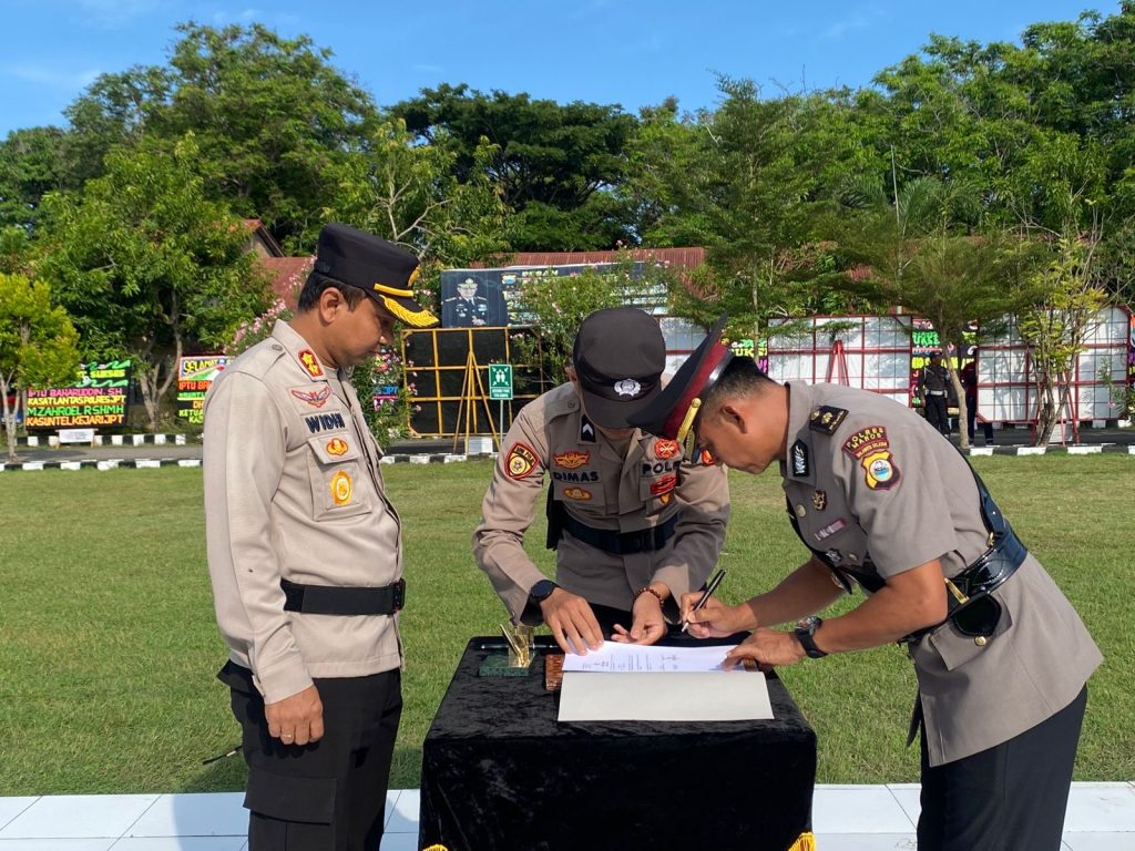 Kapolres Jeneponto Pimpin Sertijab Wakapolres, Kabag, Kasat dan Kapolsek