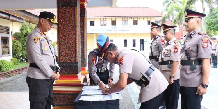 Kapolres Tator Pimpin Sertijab Kasat Lantas, Samapta dan Kapolsek Sangalla