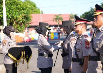 Kapolres Pelabuhan Makassar Pimpin Sertijab Waka Polres, Kabag, Kasiwas dan Kapolsek
