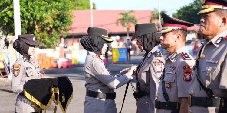Kapolres Pelabuhan Makassar Pimpin Sertijab Waka Polres, Kabag, Kasiwas dan Kapolsek