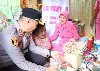 Momen HUT Bhayangkara Ke-79, Kapolres Tana Toraja Tunjukkan Kepedulian Dengan Bagi Bantuan ke Warga yang Sakit