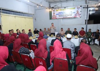 Kapolrestabes Makassar Ngopi Kamtibmas Dengan Warga Pabaeng-baeng