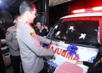 Kapolrestabes Makassar Resmikan Ambulance Miliki Forum Kemitraan Polisi dan Masyarakat