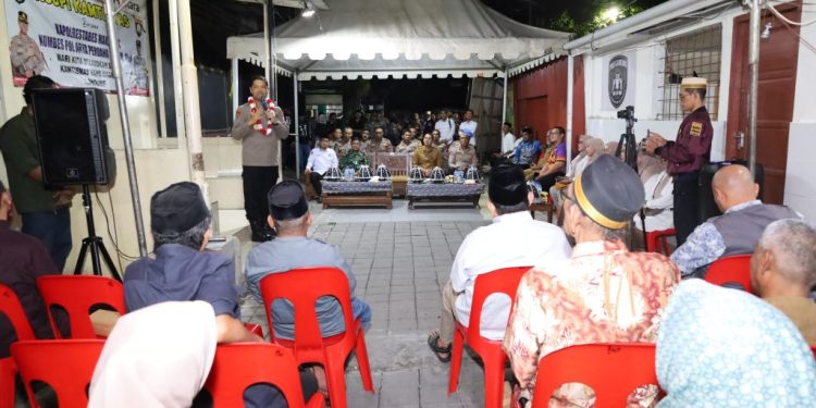 Kapolrestabes Makassar Gelar Ngopi Kamtibmas di Balai FKPM Gunung Salahutu