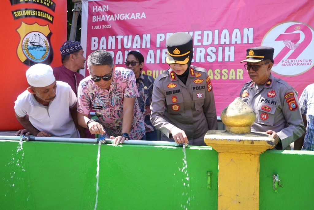 Kapolres Pelabuhan Makassar Resmikan Sumur Bor Dalam Rangka Peringati HUT Bhayangkara ke-79