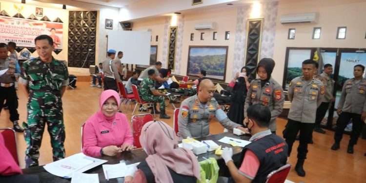 Dalam Rangka Hari Bhayangkara ke-79, Polres Pinrang Gelar Donor Darah