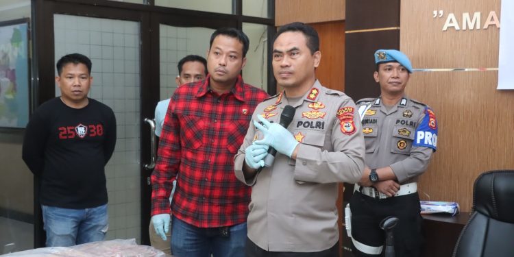 Kapolres Wajo Rilis Hasil Pengungkapan Pelaku Pembobolan ATM Yang Melarikan Diri ke Manado