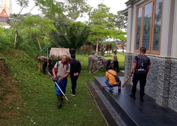 Sambut Hari Bhayangkara ke-79, Polsek Makale Polres Tator Gelar Bakti Religi di Gereja