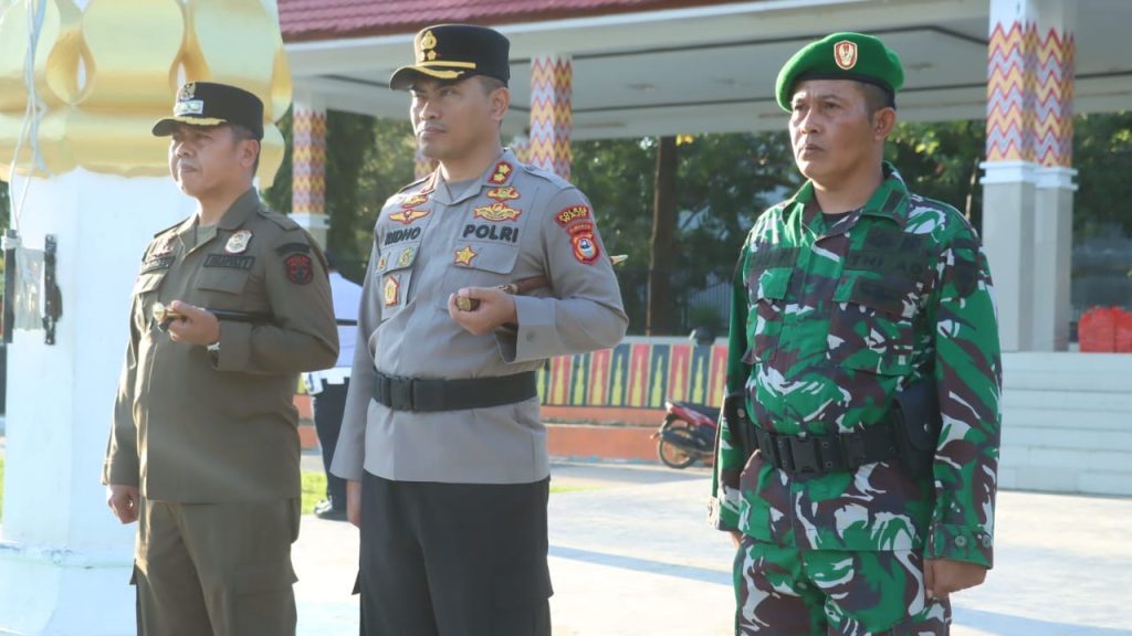 Kapolres Wajo bersama Wakil Bupati Pimpin Apel Gelar Pasukan Jelang Idul Adha 1446 H