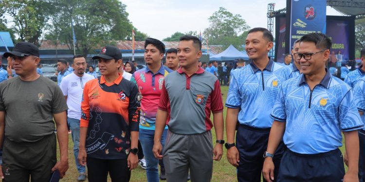 Kapolres Maros Hadiri Bazar Dan Pasar Murah Dalam Rangka Hari Bakti TNI AU KE-78