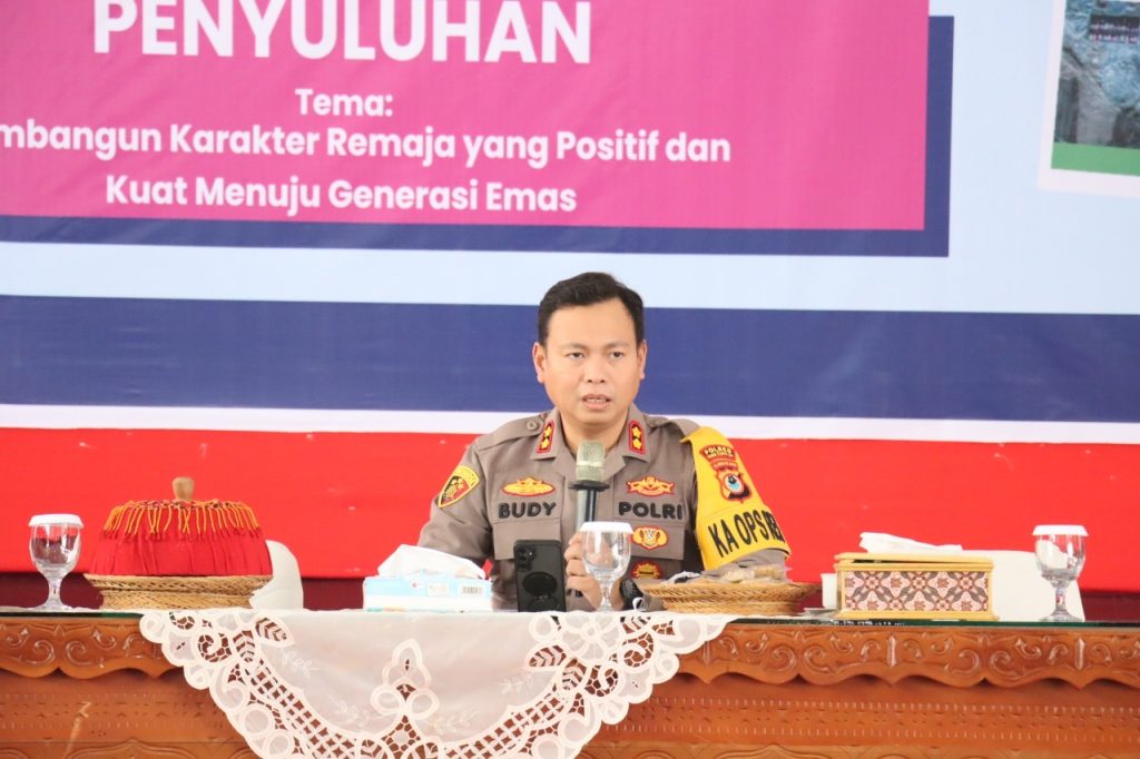 Peringati Hari Anak Nasional, Kapolres Tana Toraja Bahas Eksploitasi Anak Saat Penyuluhan