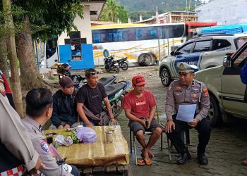 Untuk Mengurangi Angka Kecelakaan, Personel Polres Tana Toraja Sosialisasikan Operasi Patuh 